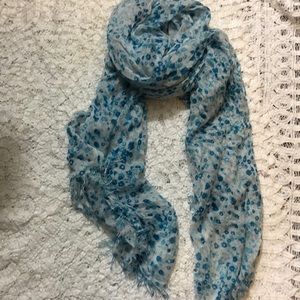 Used scarf size 39x79